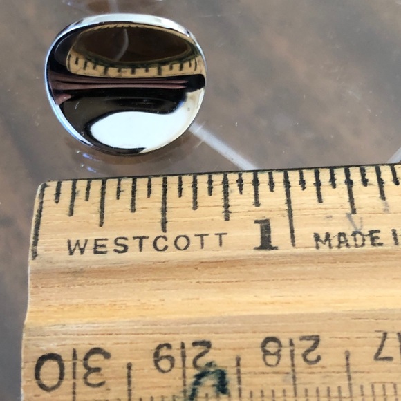 Vintage Avon curved disc pierced earrings silver tone - Picture 10 of 16